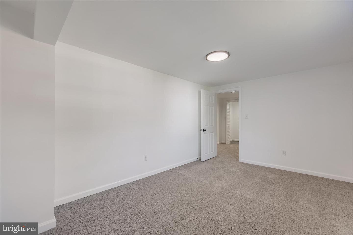 6810 Surratts Road photo 33
