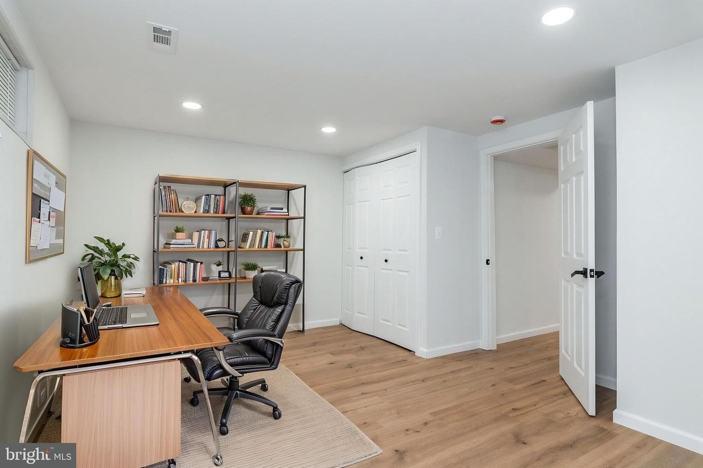 10906 Bennington Drive photo 33