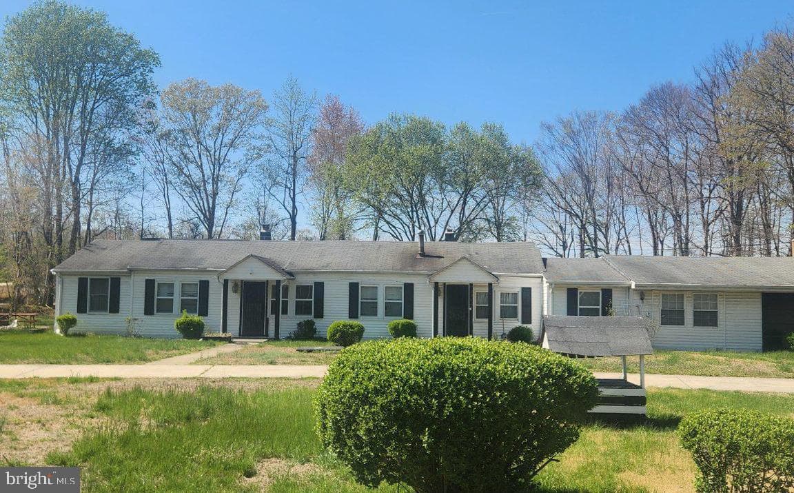 13621 Tower Road photo 3