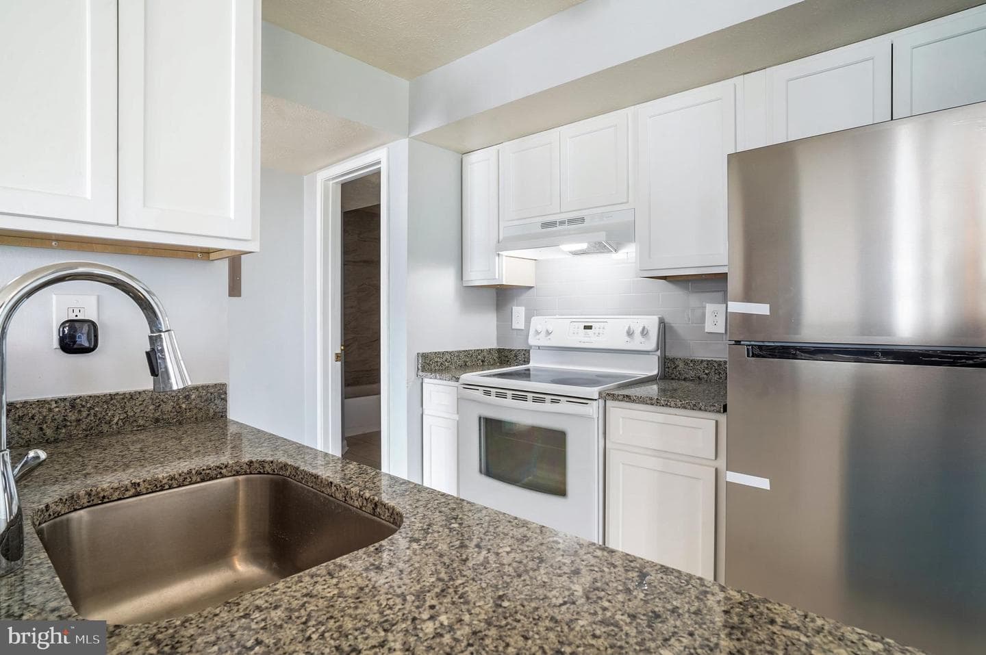 13424 Lord Dunbore Place #2-4 photo 8