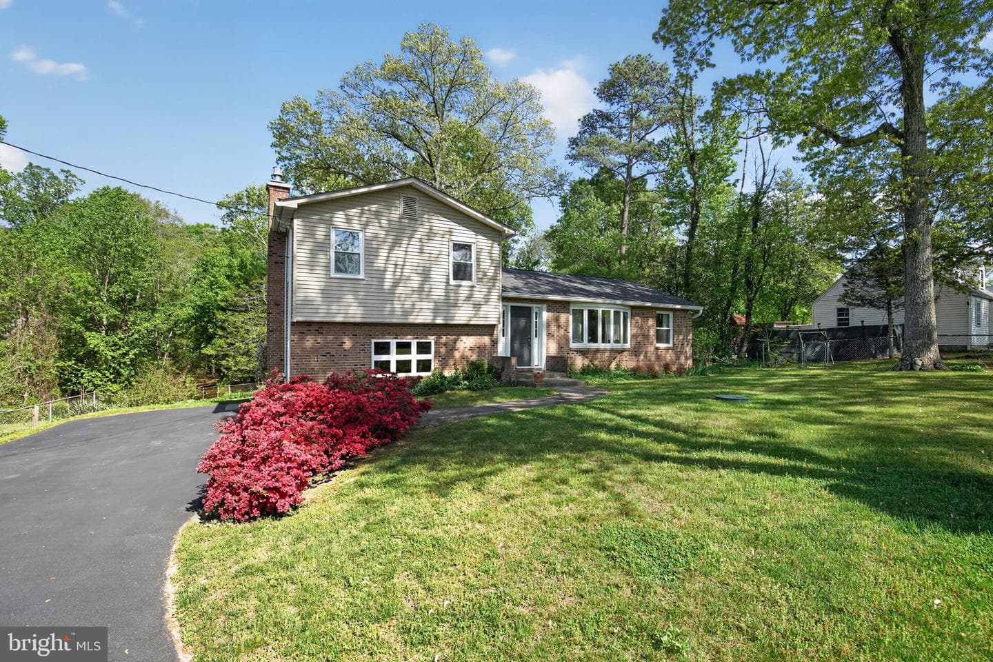 14004 S Springfield Road photo 3