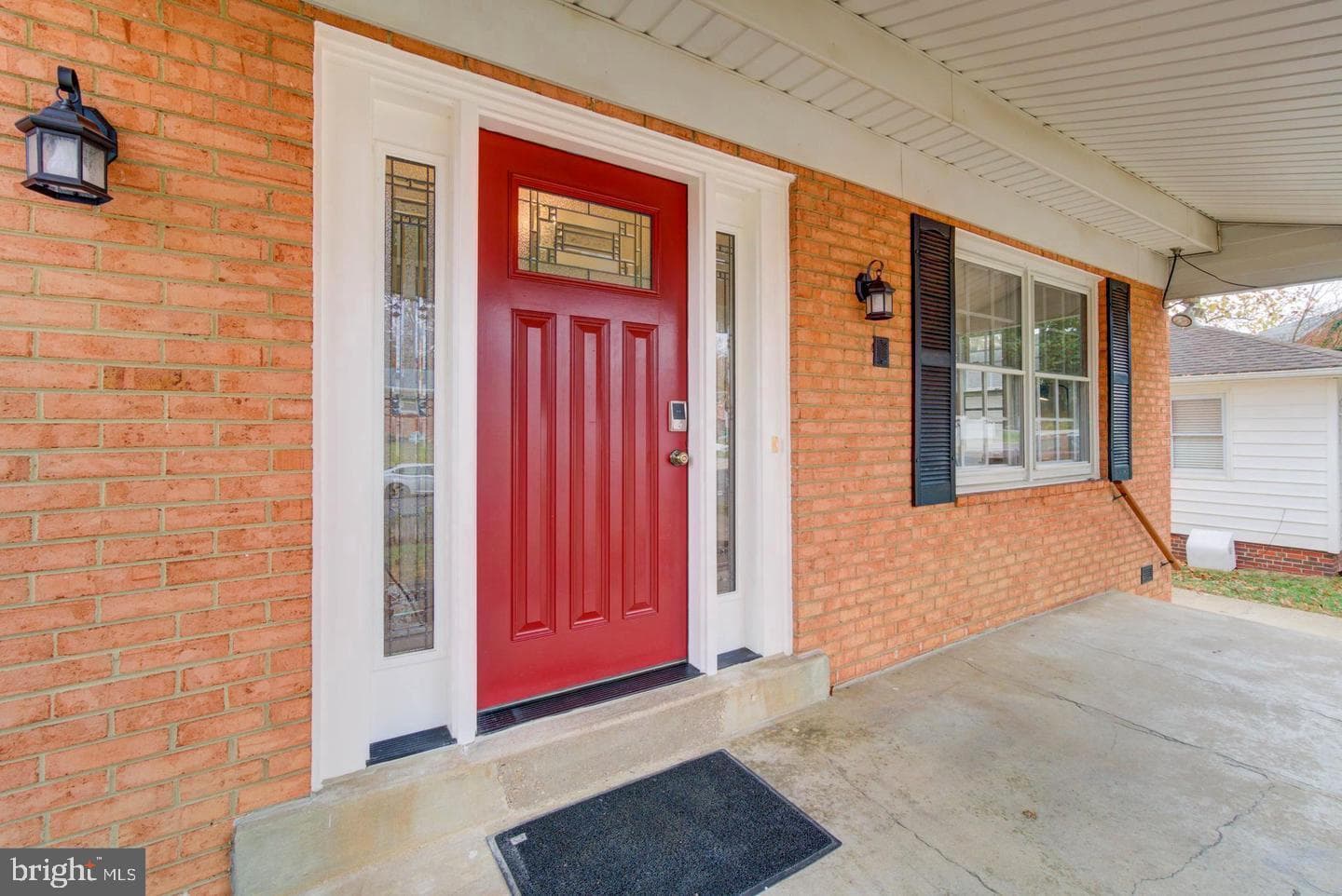 11207 Emack Road photo 4