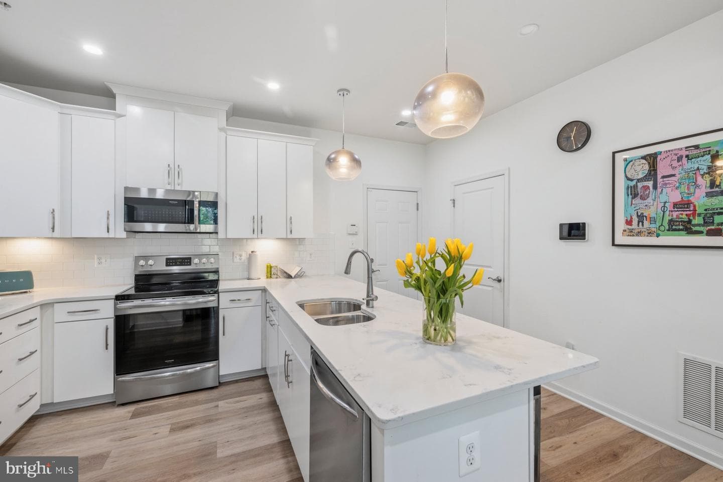 2731 Pinebrook Road photo 10
