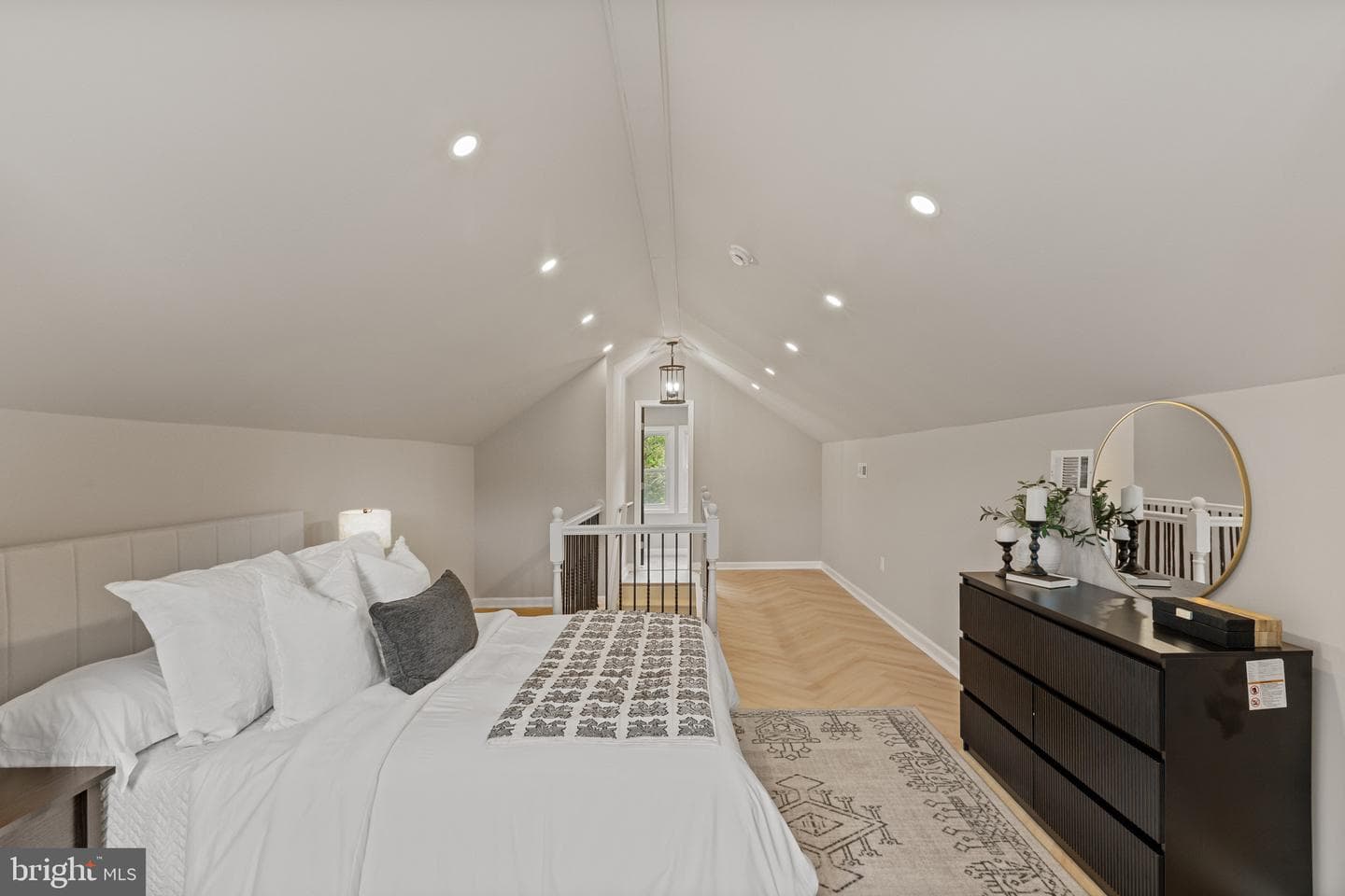 7815 Croom Road photo 24