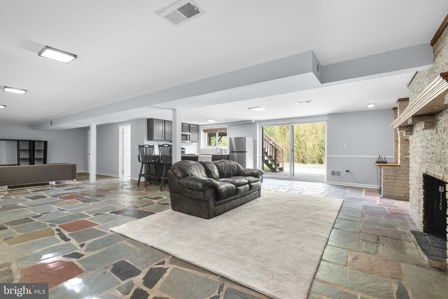 613 Broad Creek Drive photo 32