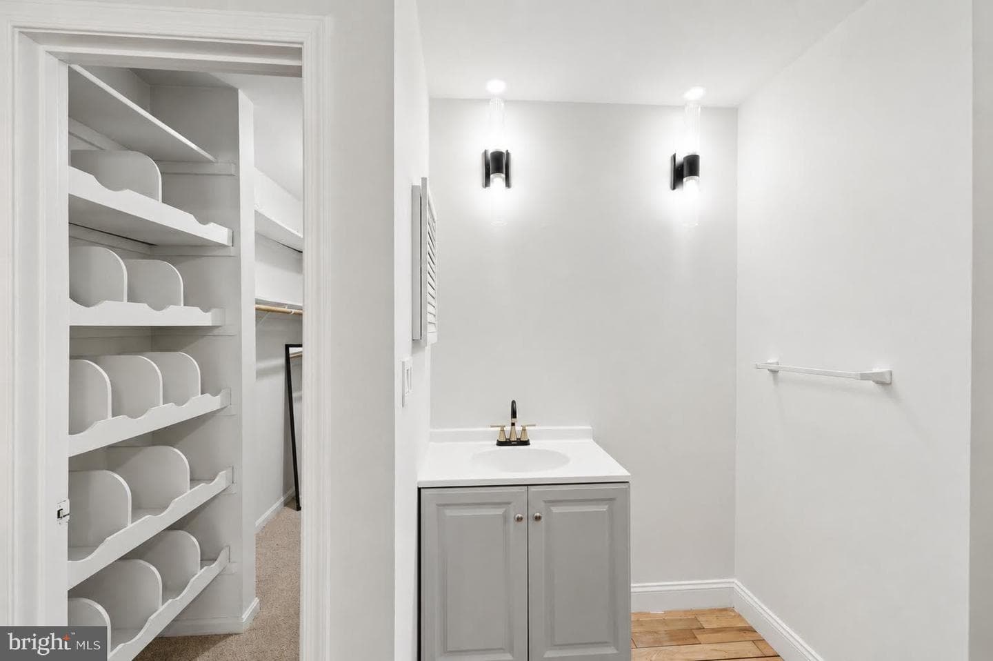 511 Holly Road photo 22