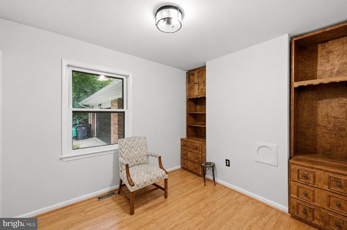511 Holly Road photo 27