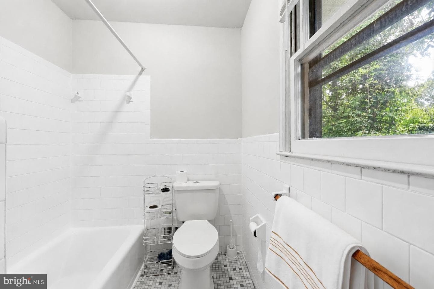 511 Holly Road photo 28