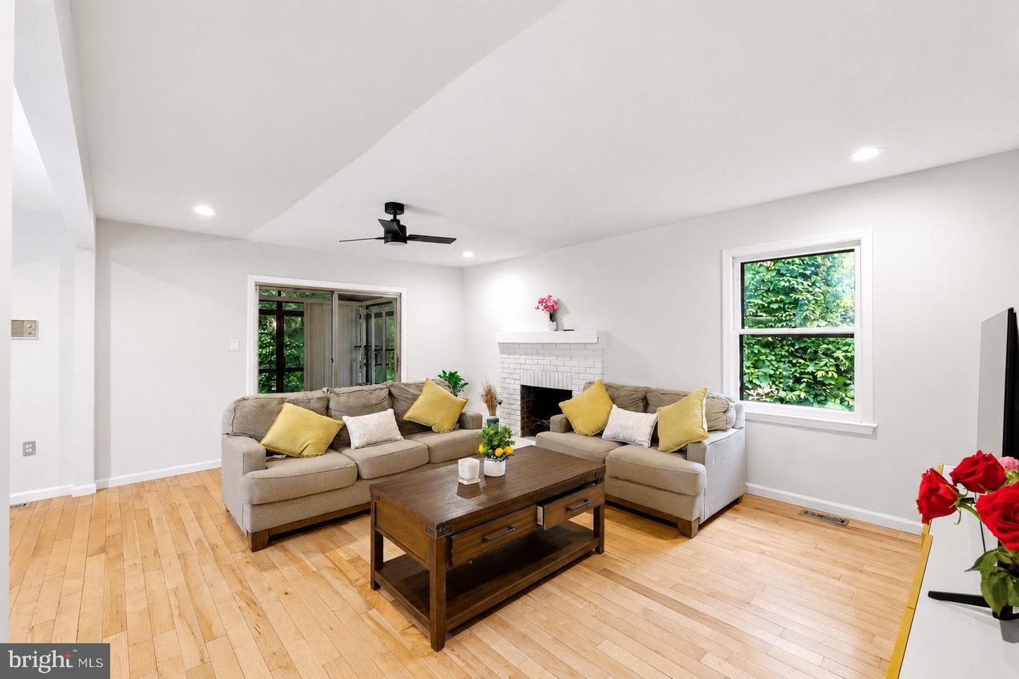 511 Holly Road photo 7