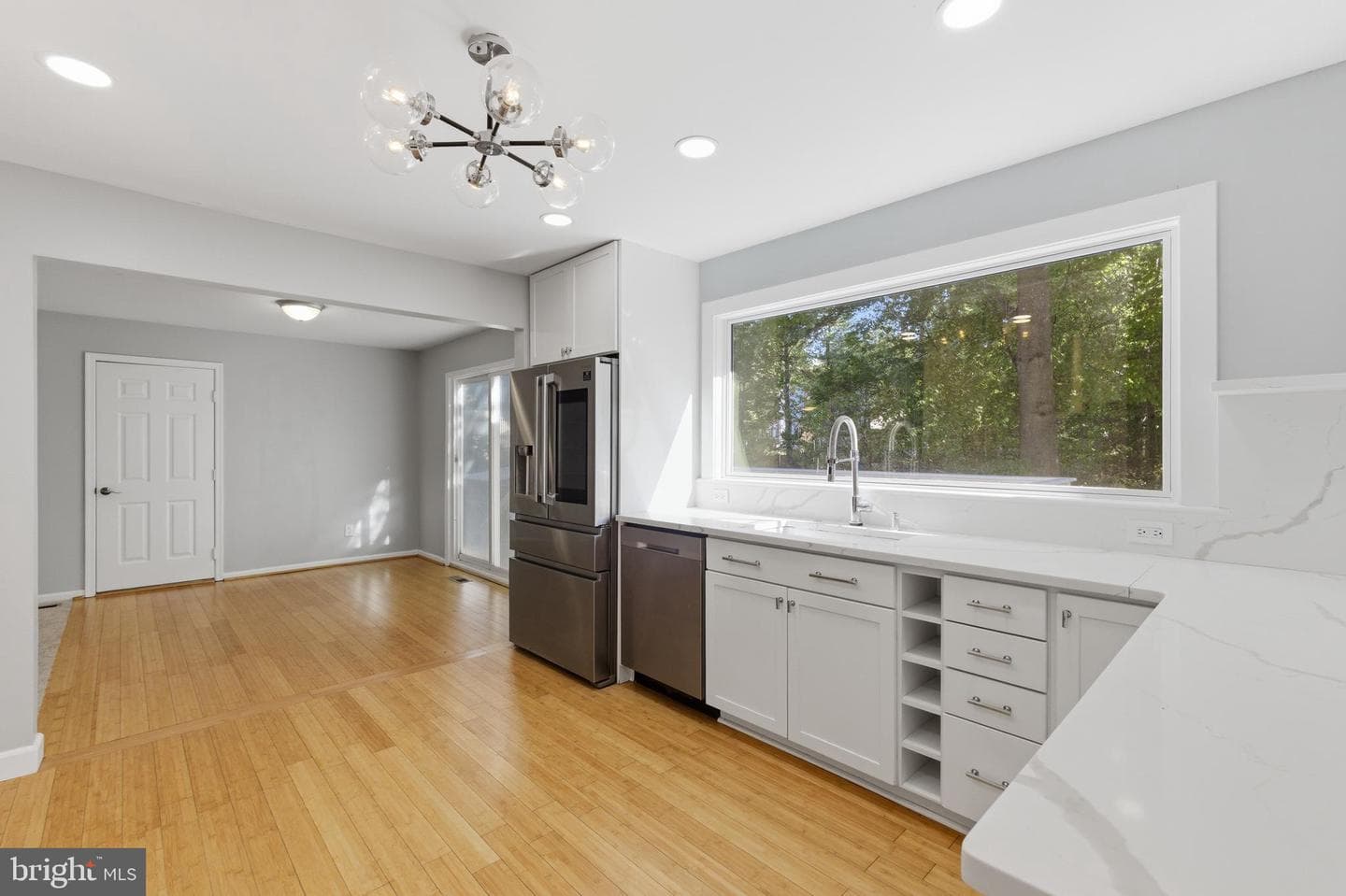 13601 Pendleton Street photo 12