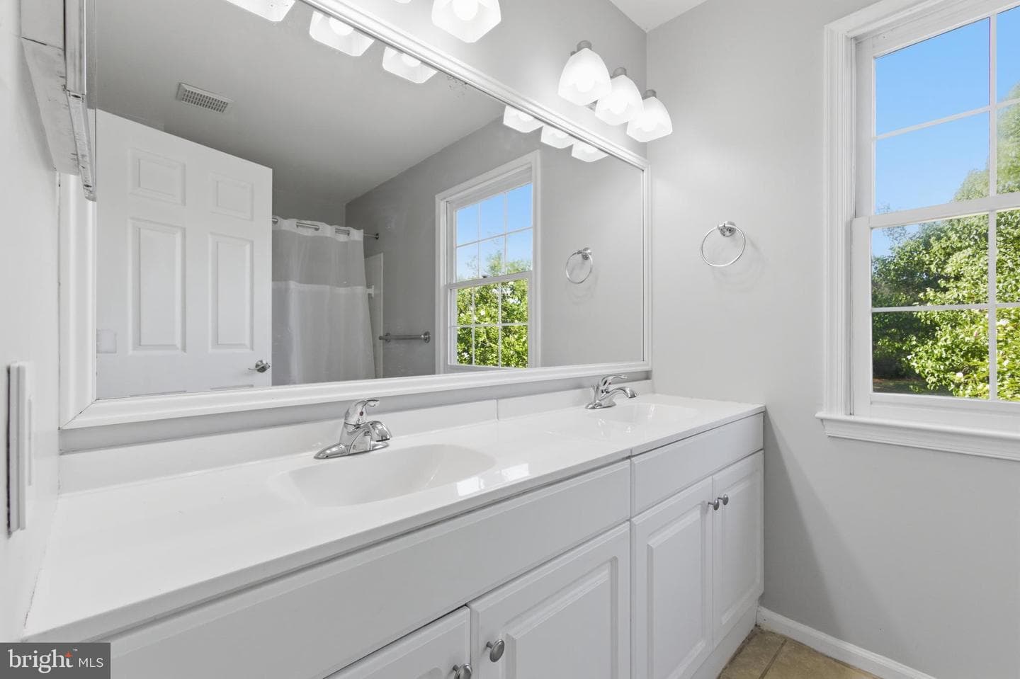 13601 Pendleton Street photo 26