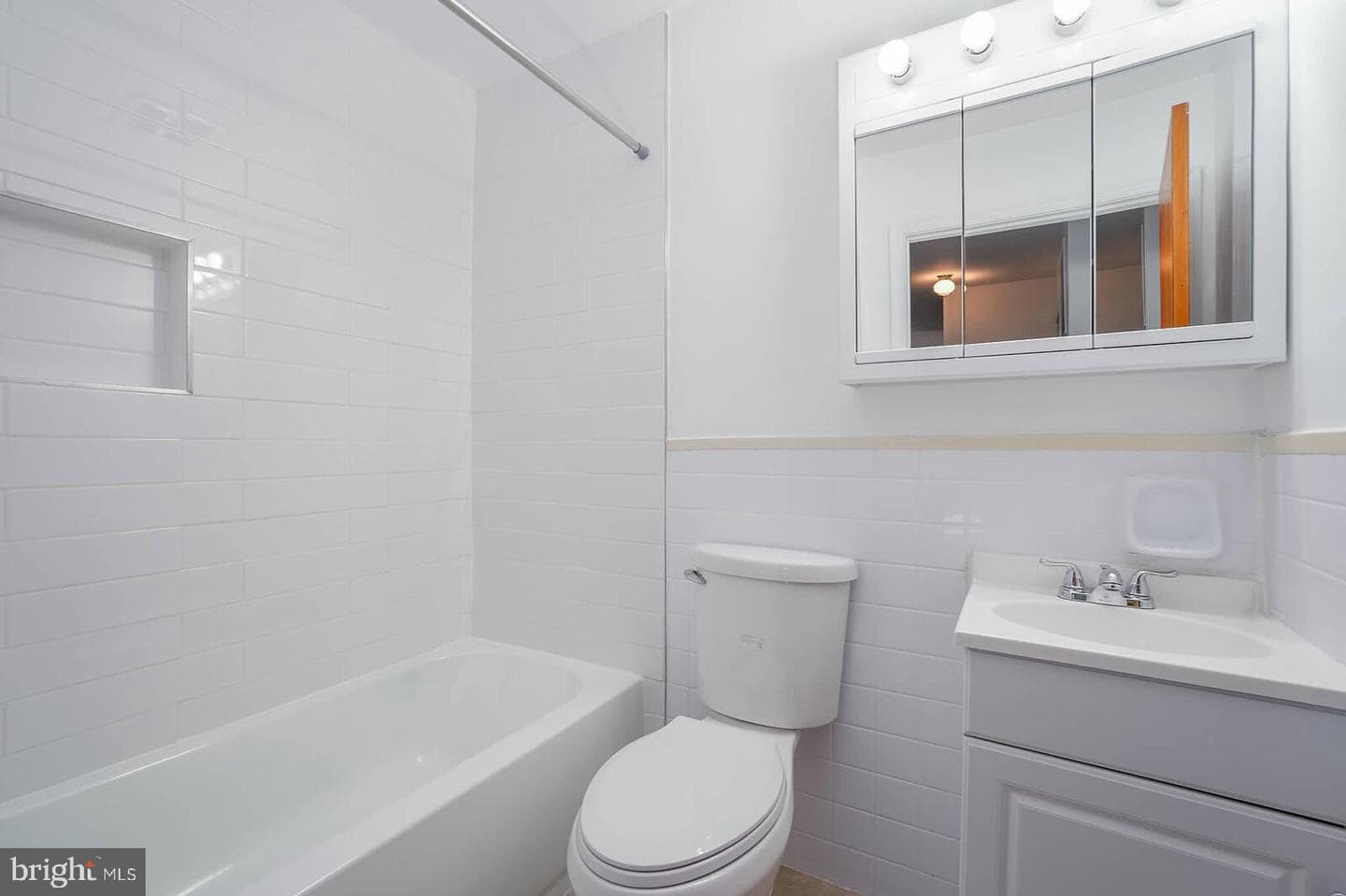4 Thurston Drive photo 23