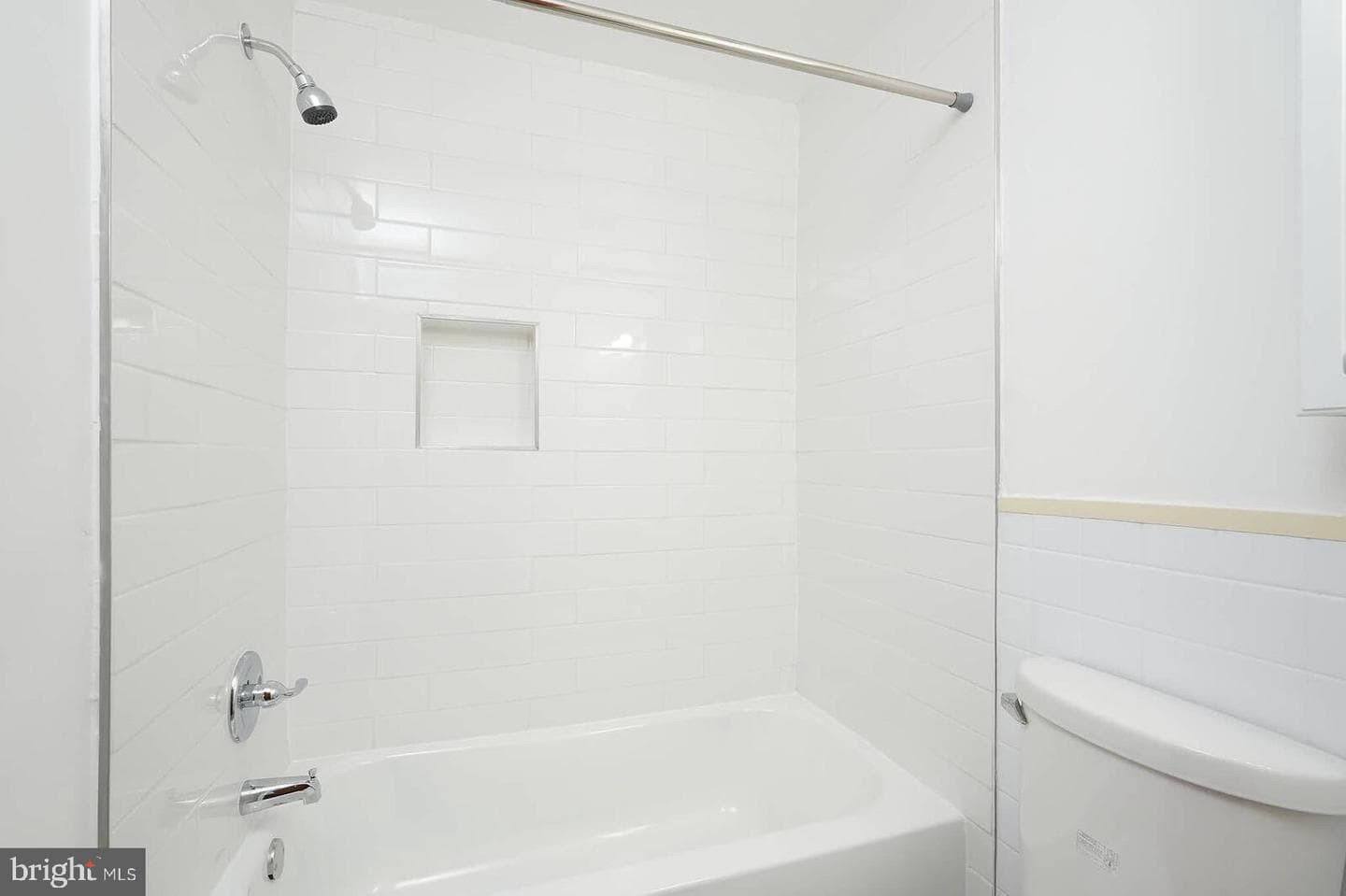 4 Thurston Drive photo 24