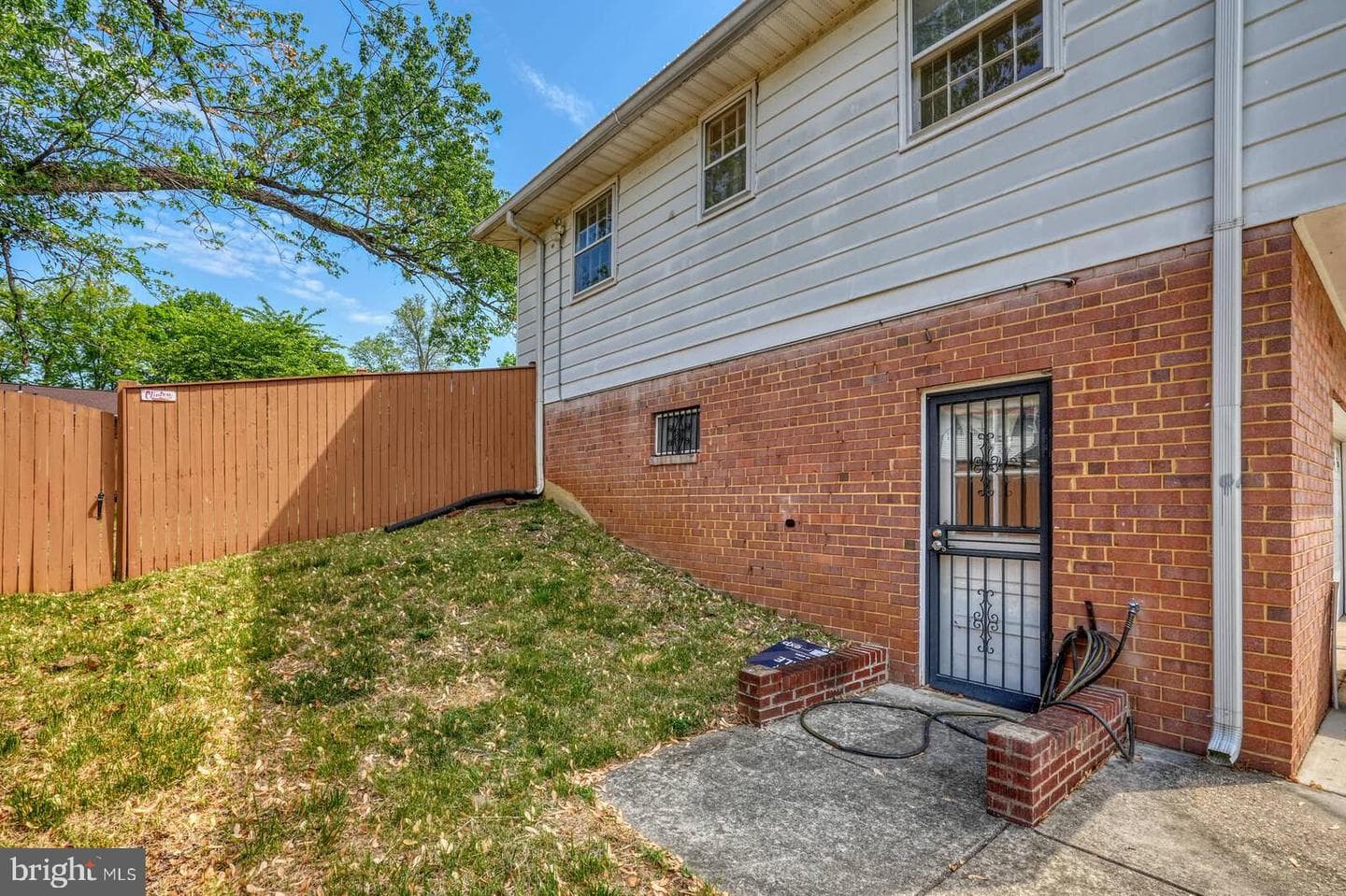 4 Thurston Drive photo 4