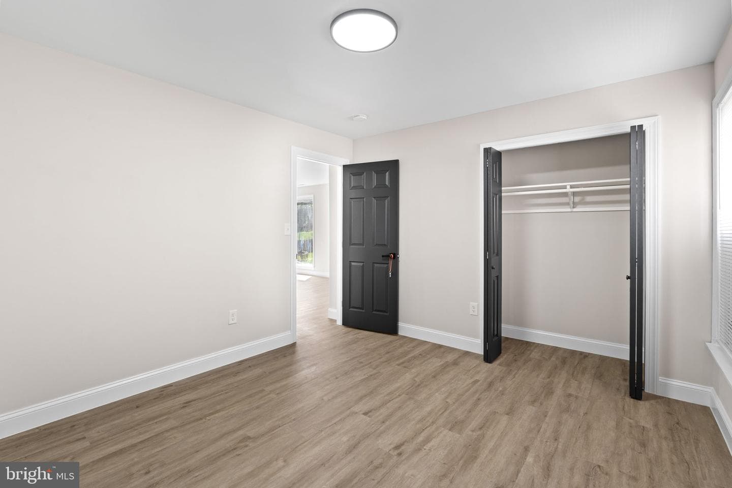 5809 Burgundy Street photo 29