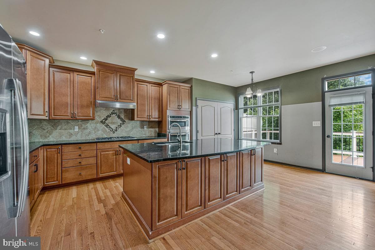 4507 Thoroughbred Drive photo 12