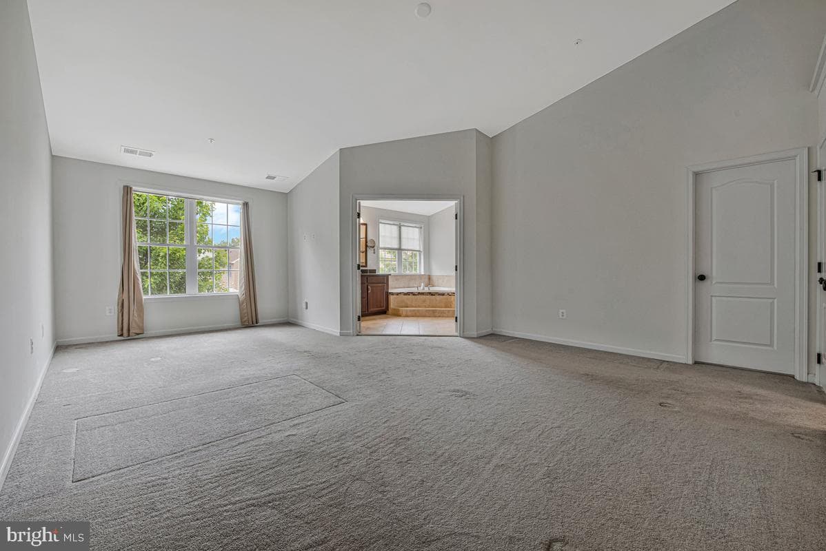 4507 Thoroughbred Drive photo 27