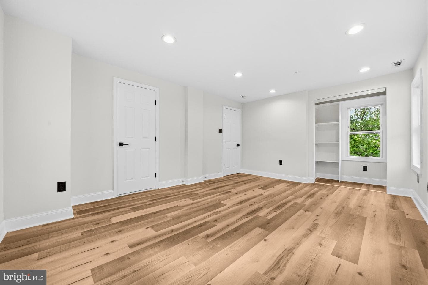 5807 Dade Street photo 15