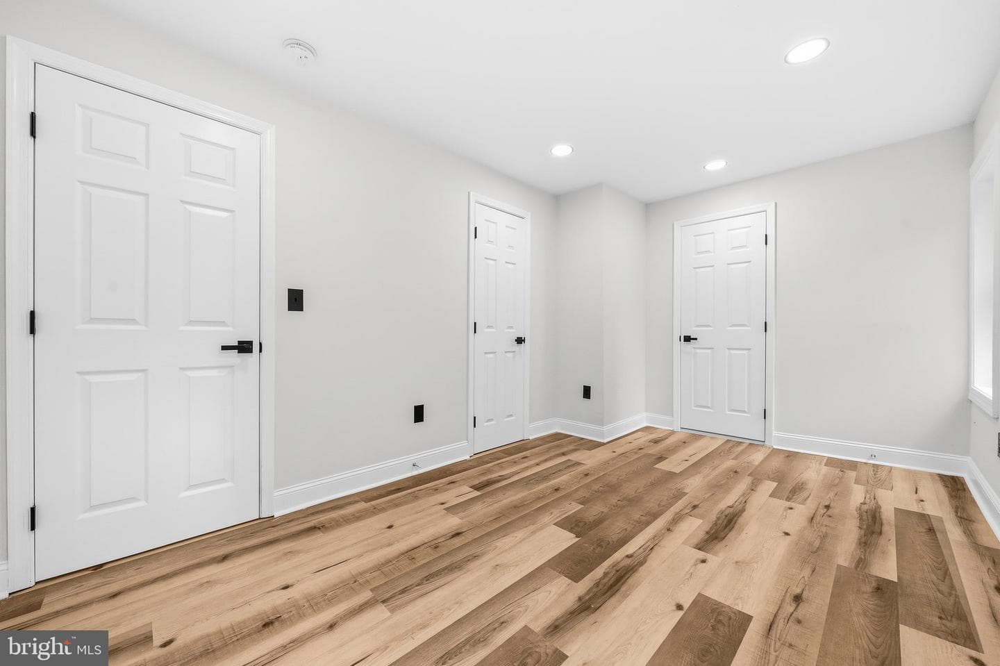 5807 Dade Street photo 22