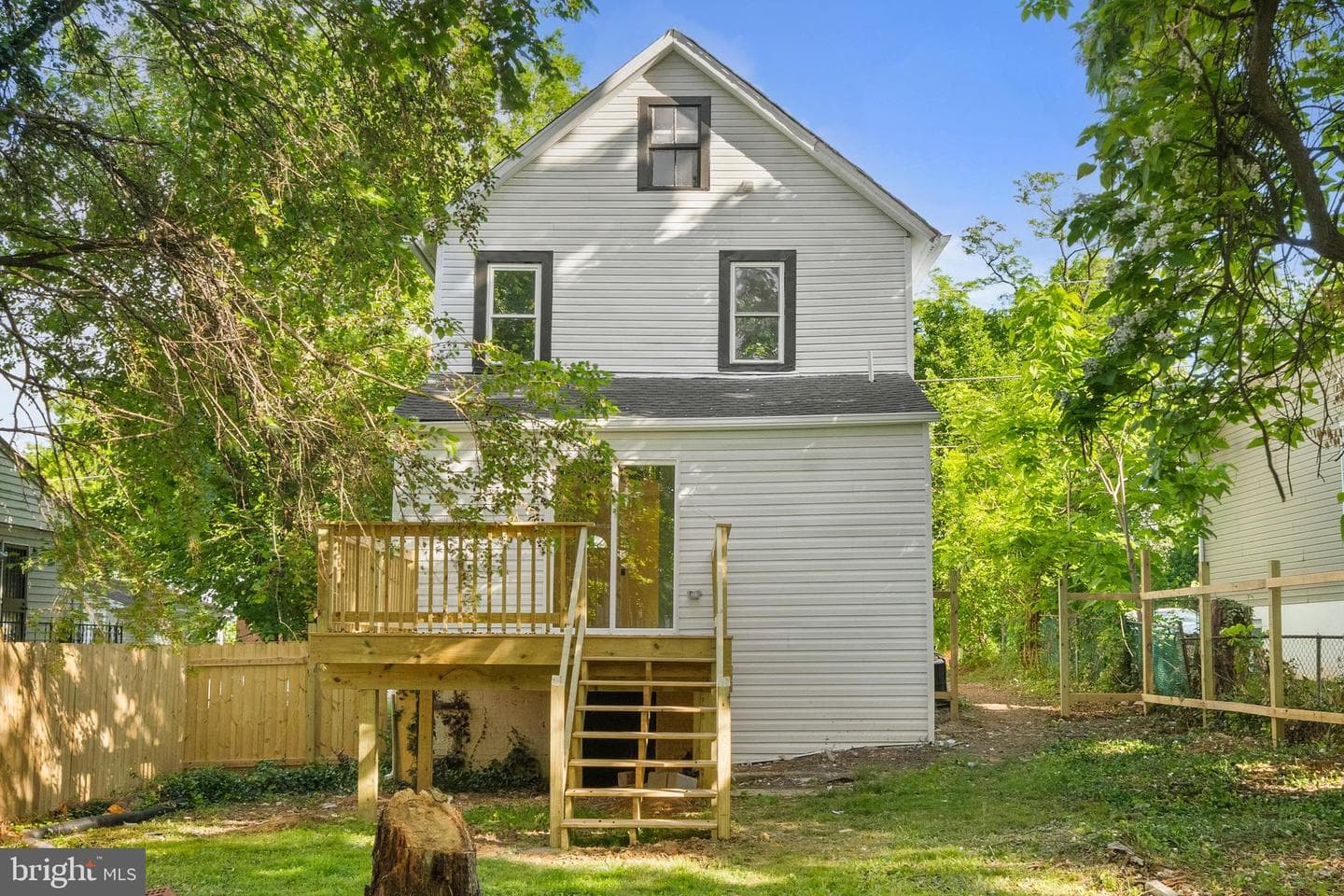 5807 Dade Street photo 30