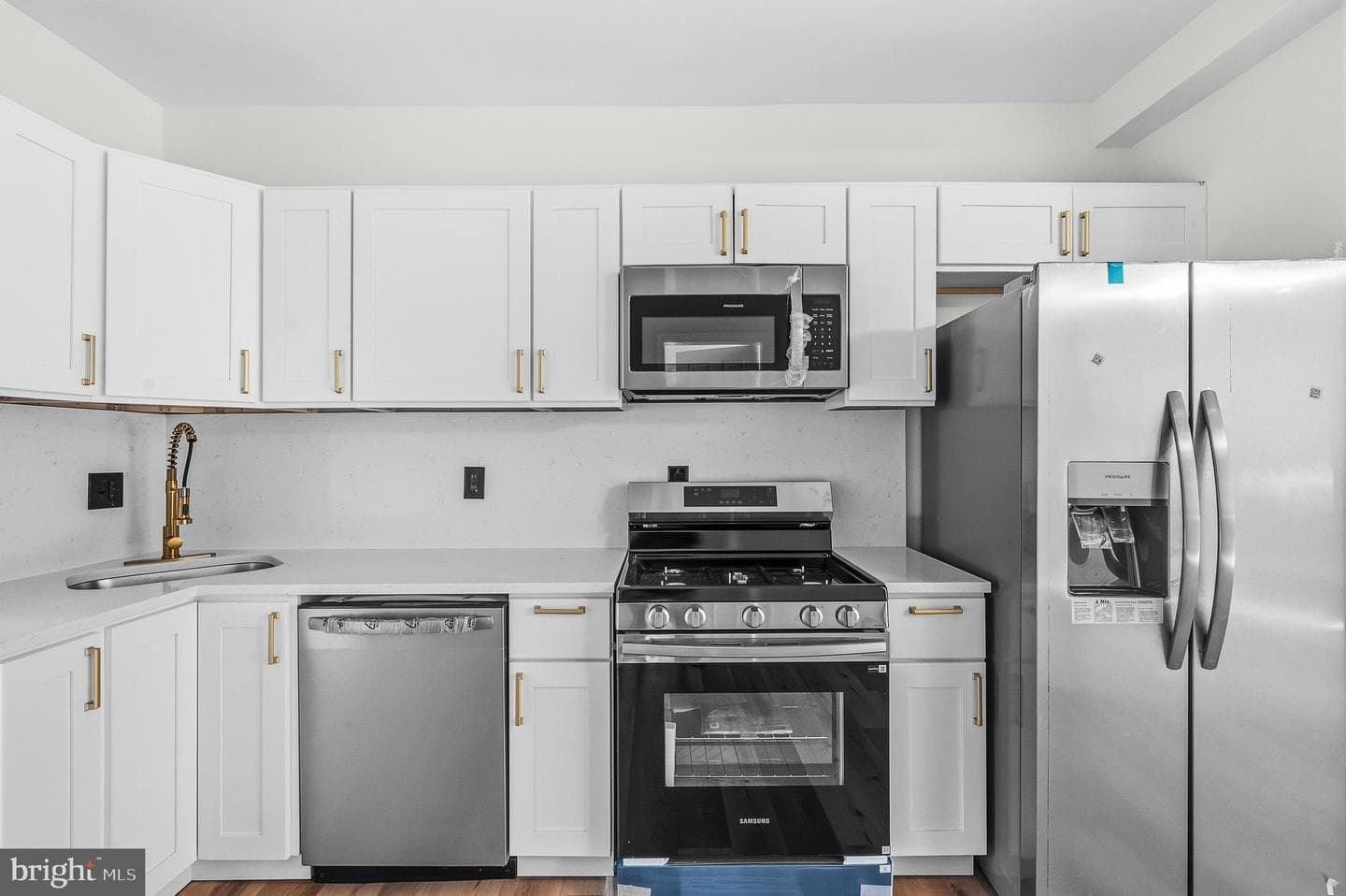 5807 Dade Street photo 8