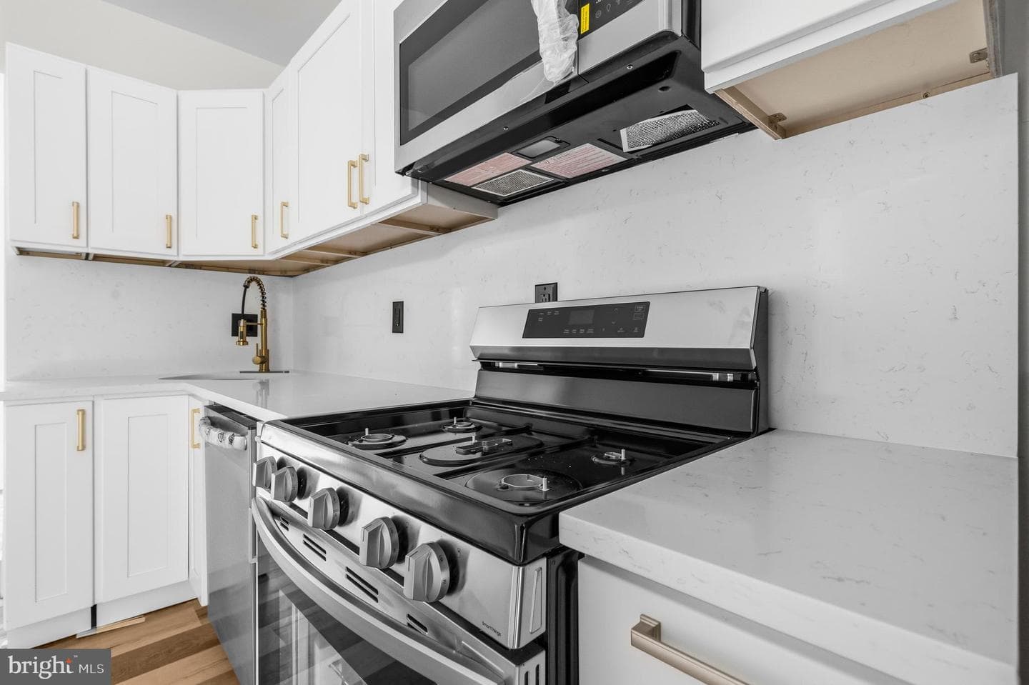 5807 Dade Street photo 9