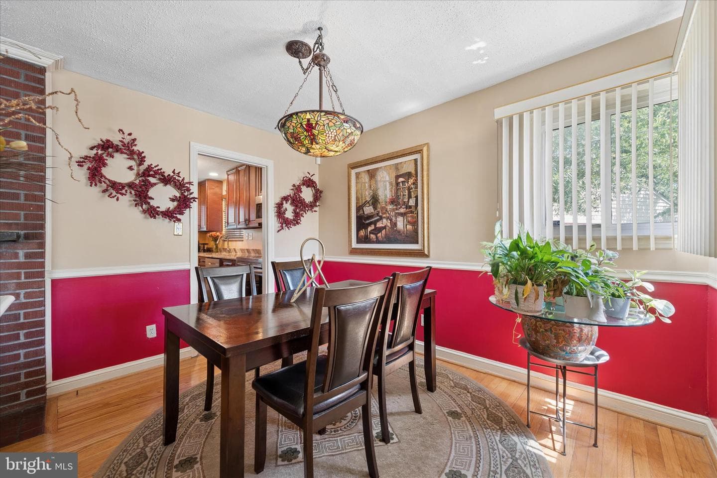 6803 Adelphi Road photo 11