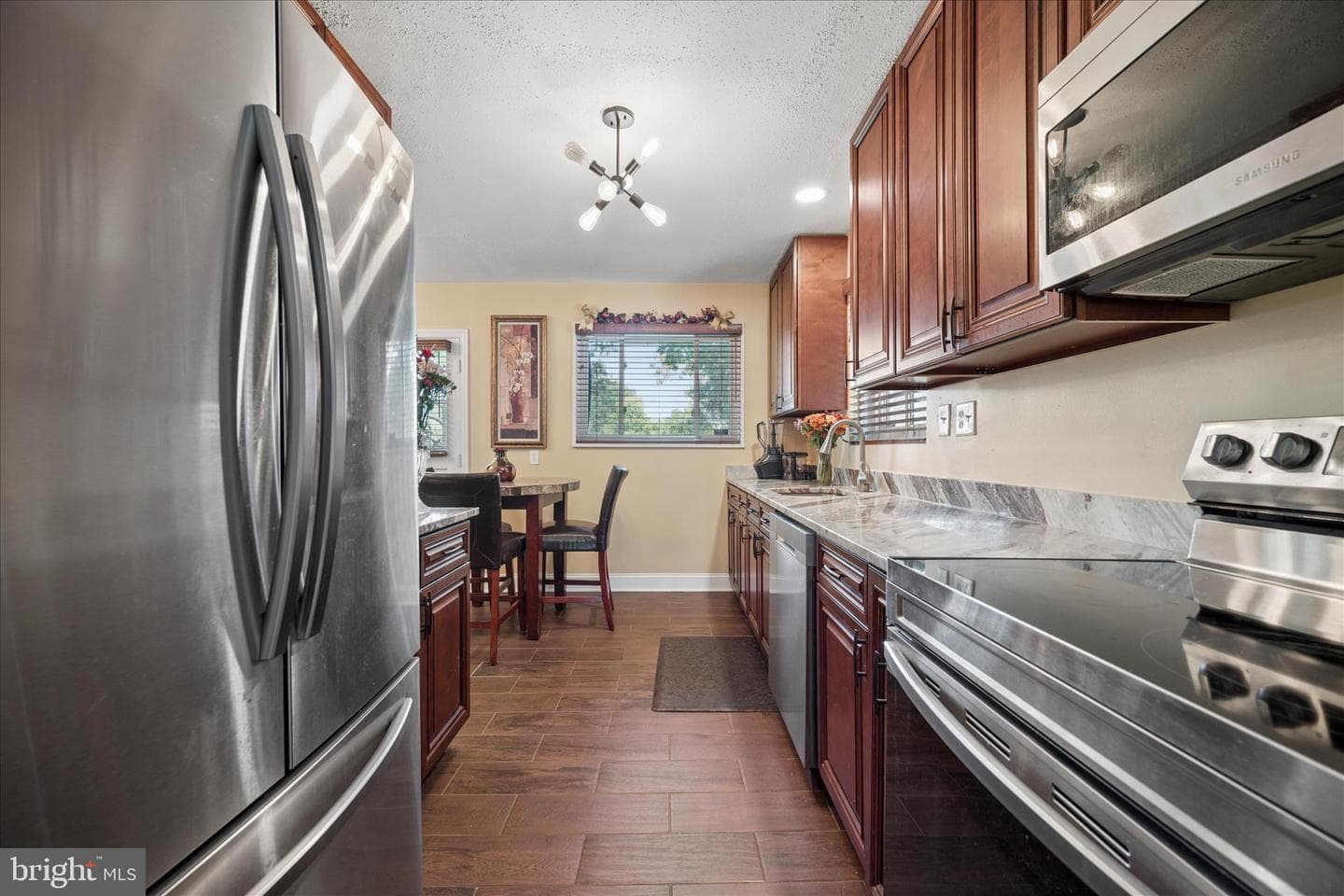 6803 Adelphi Road photo 14