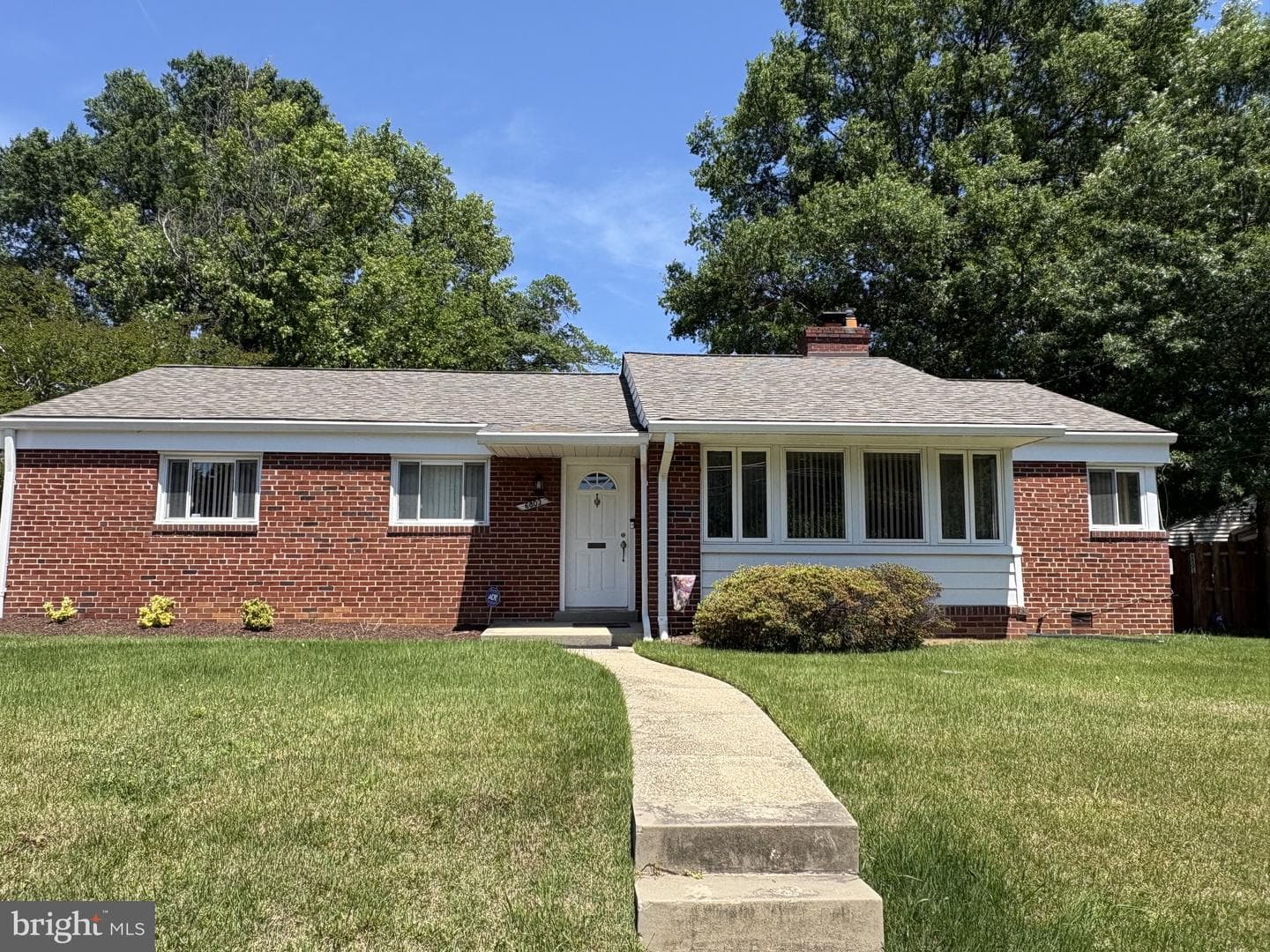 6803 Adelphi Road, University Park