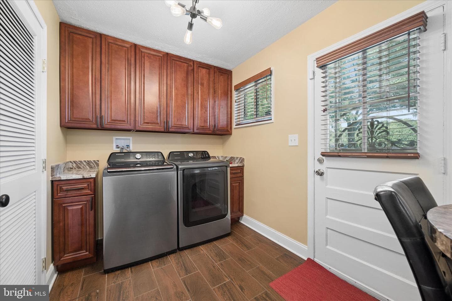 6803 Adelphi Road photo 25