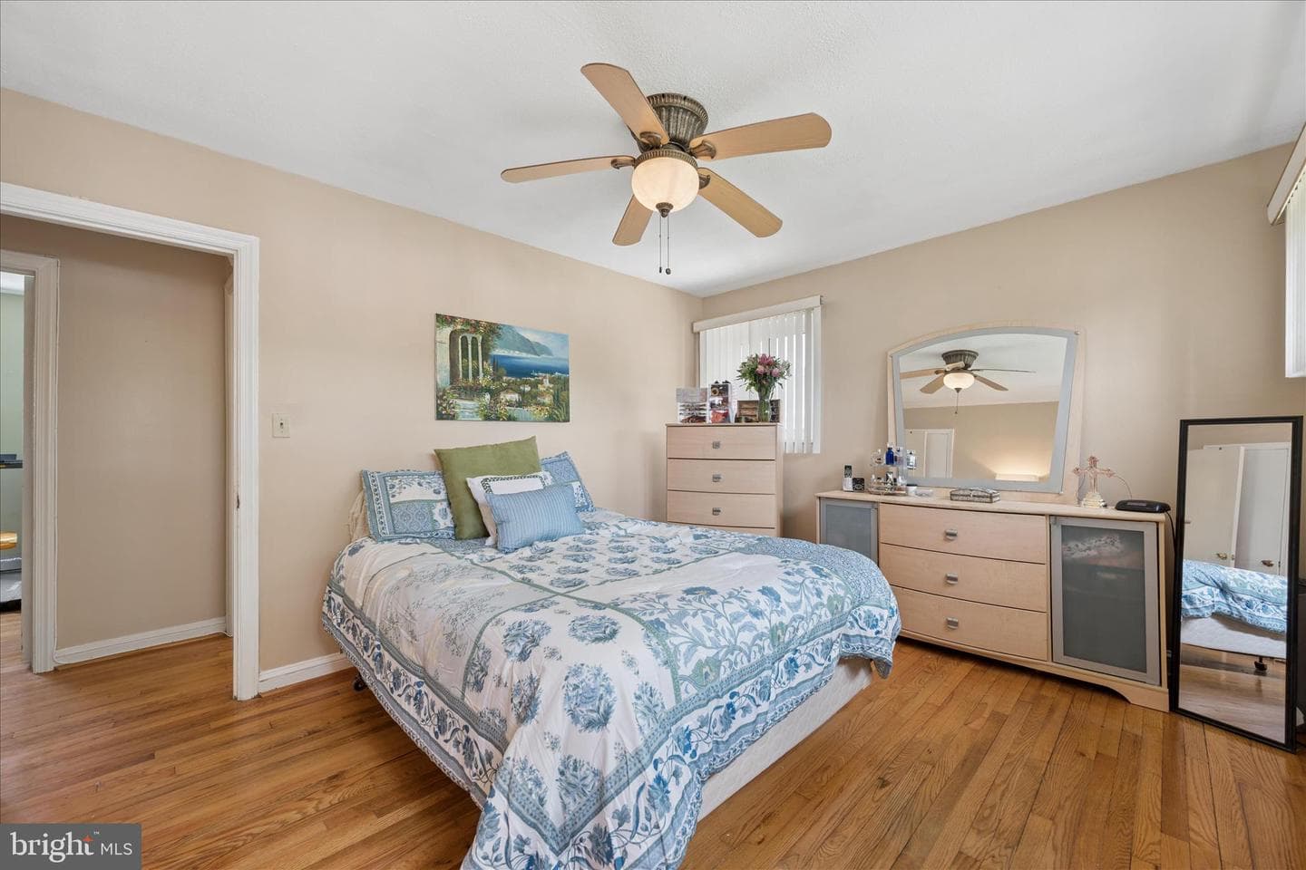 6803 Adelphi Road photo 27