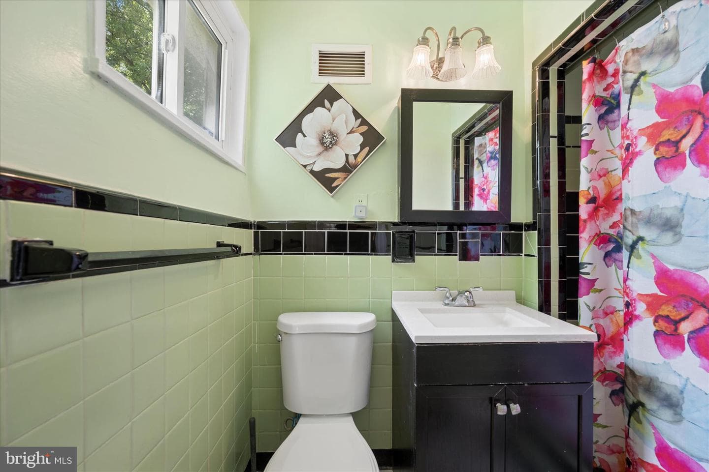 6803 Adelphi Road photo 30