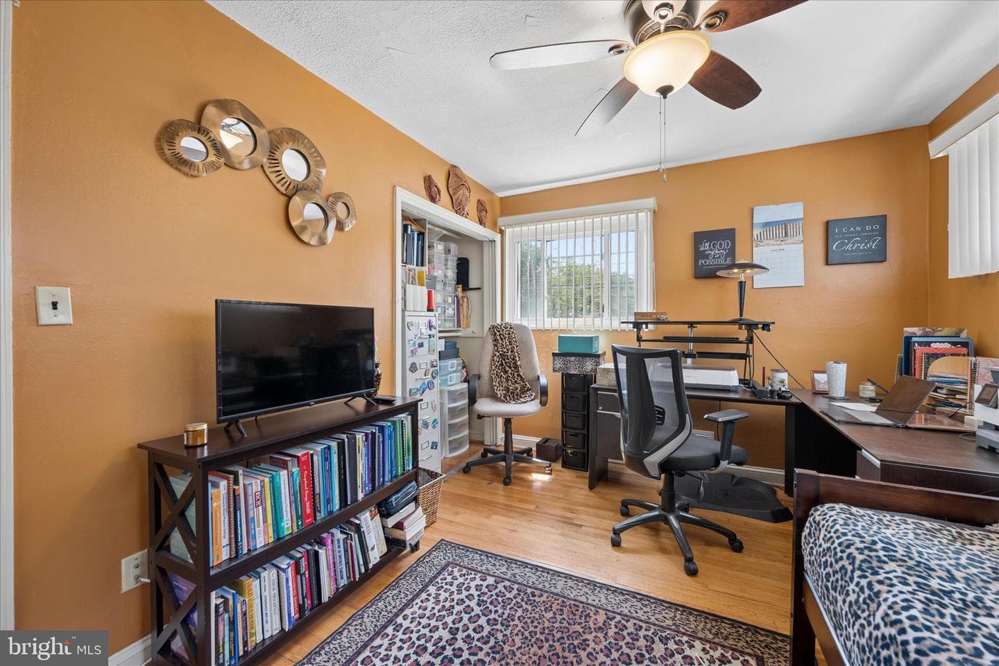 6803 Adelphi Road photo 33