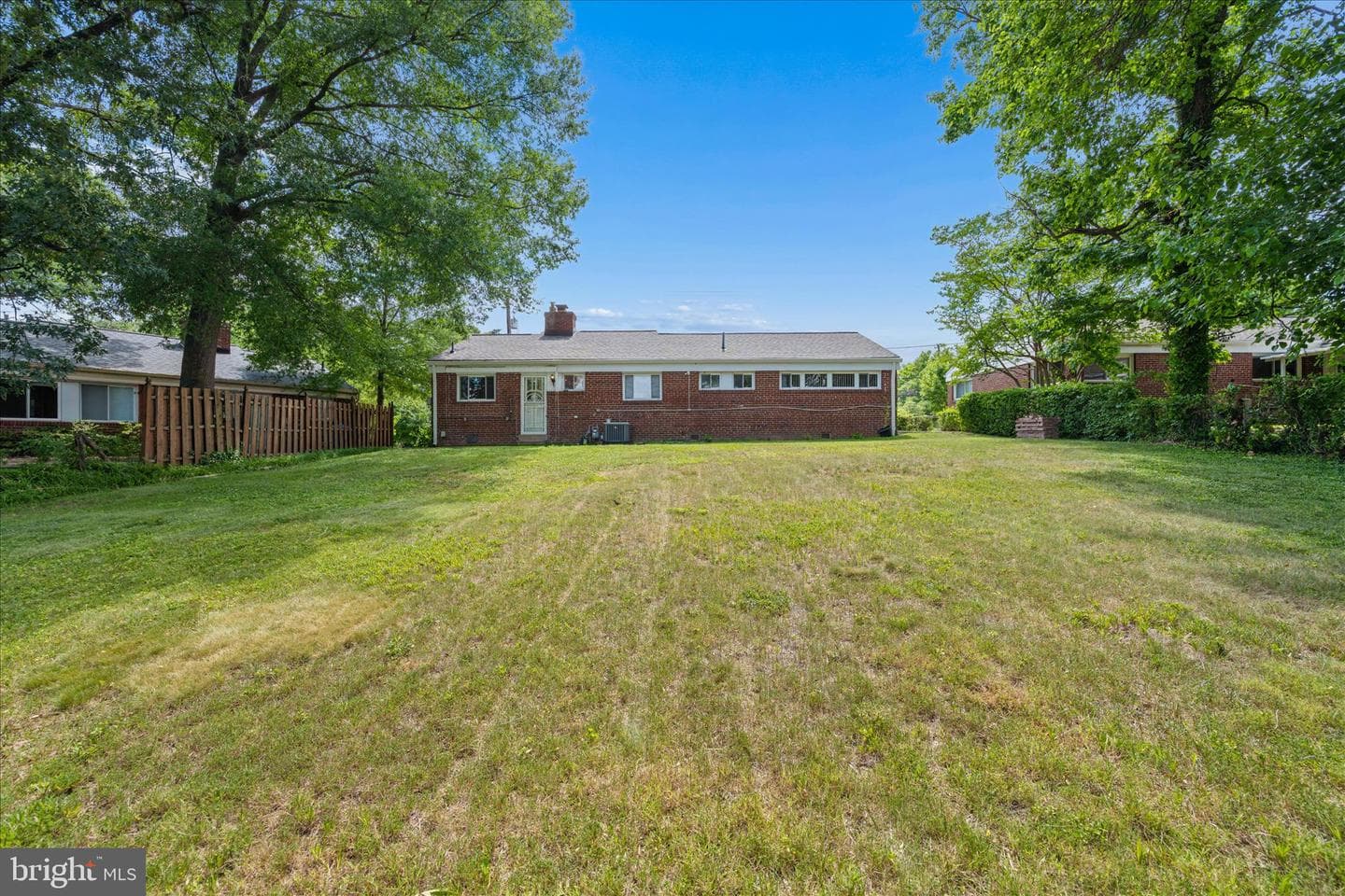 6803 Adelphi Road photo 45