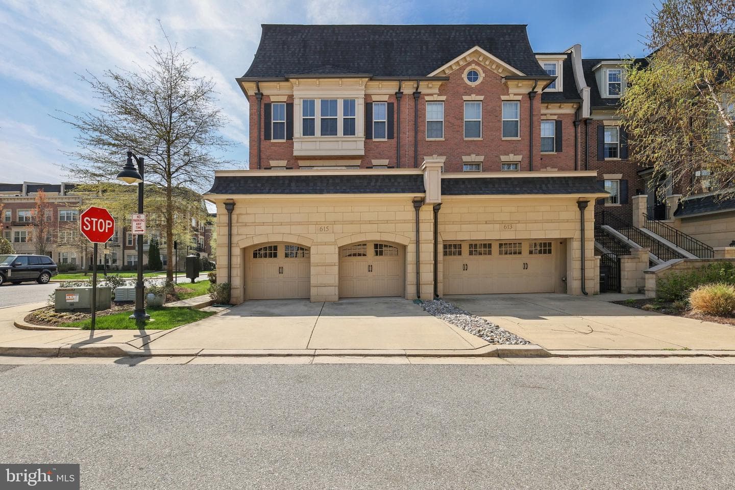 615 River Mist Drive, Oxon Hill