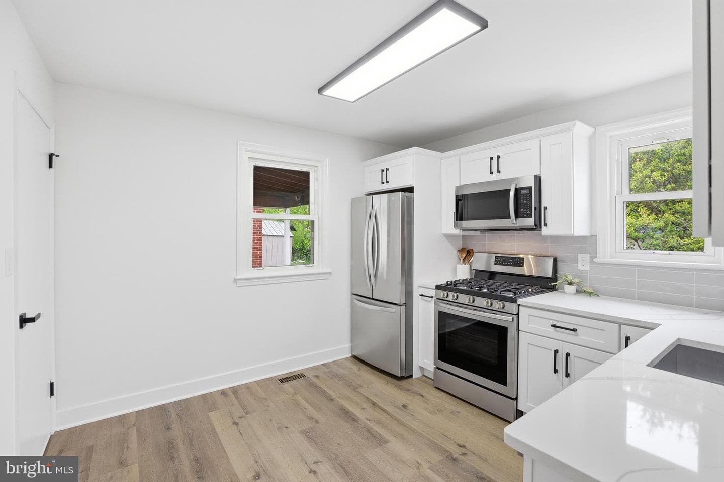 5013 Mineola Road photo 14