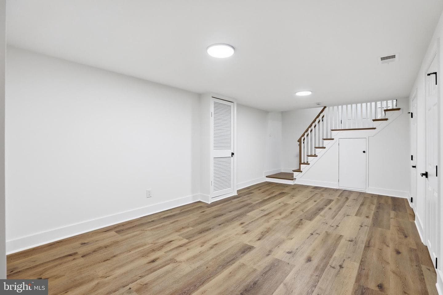 5013 Mineola Road photo 20