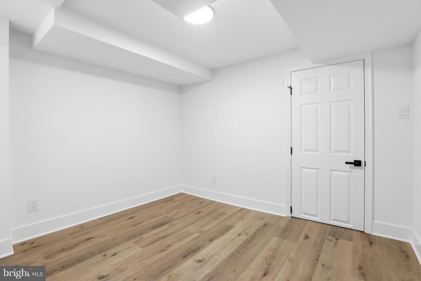5013 Mineola Road photo 23