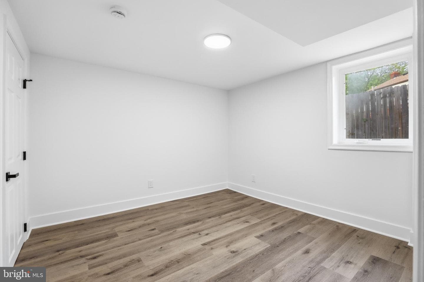 5013 Mineola Road photo 26