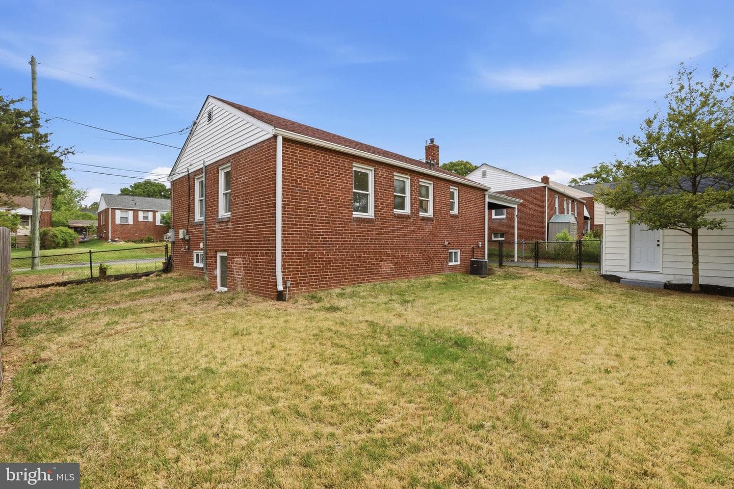 5013 Mineola Road photo 32