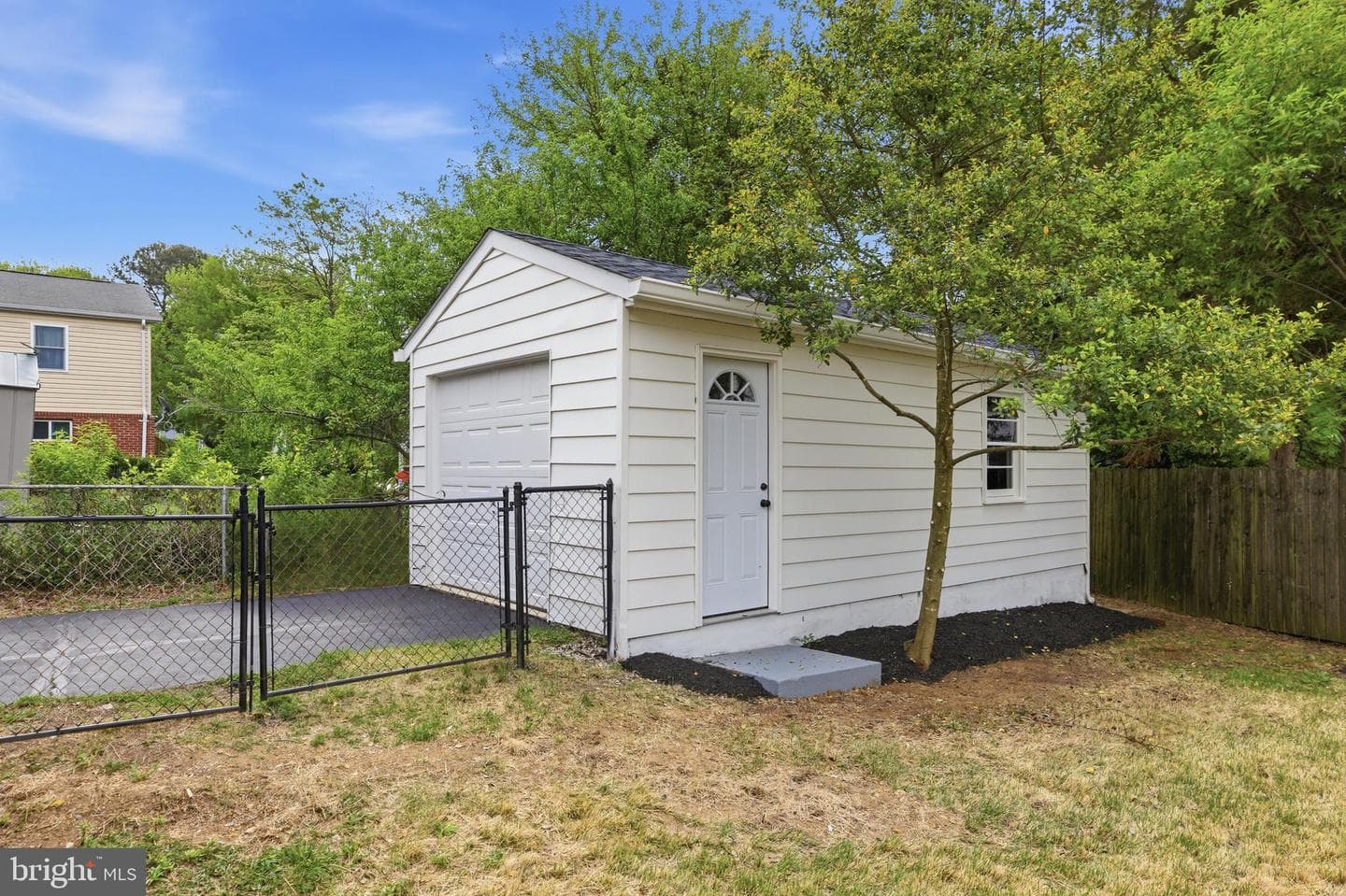 5013 Mineola Road photo 33