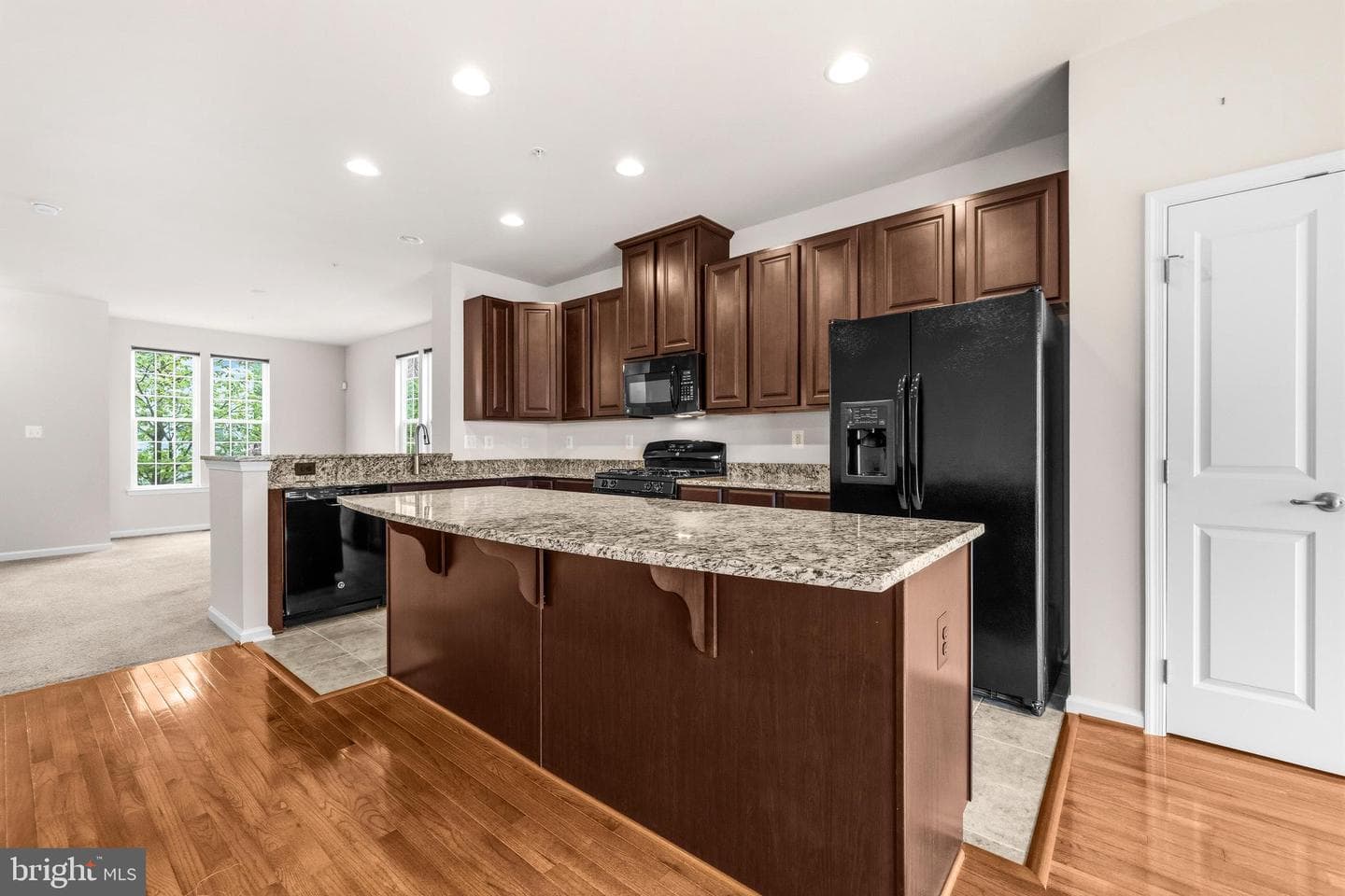 14913 Rockcastle Street photo 17