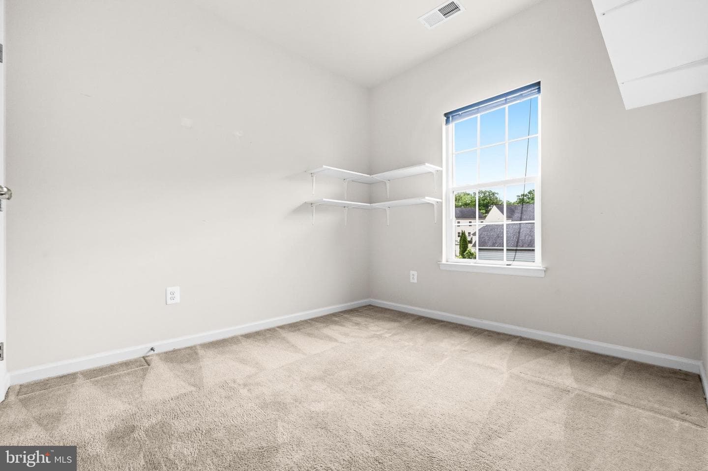 14913 Rockcastle Street photo 28