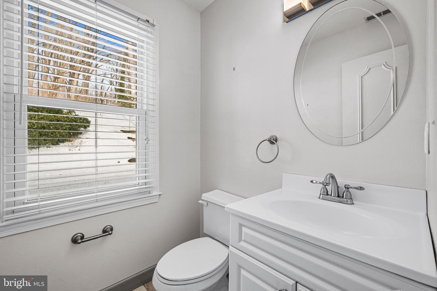 6102 Gallery Street photo 11