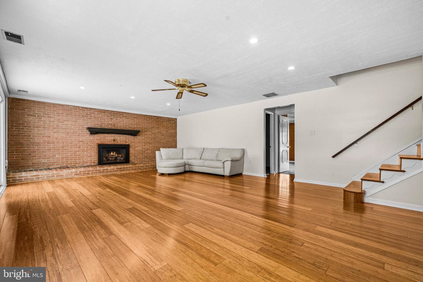 6102 Gallery Street photo 27
