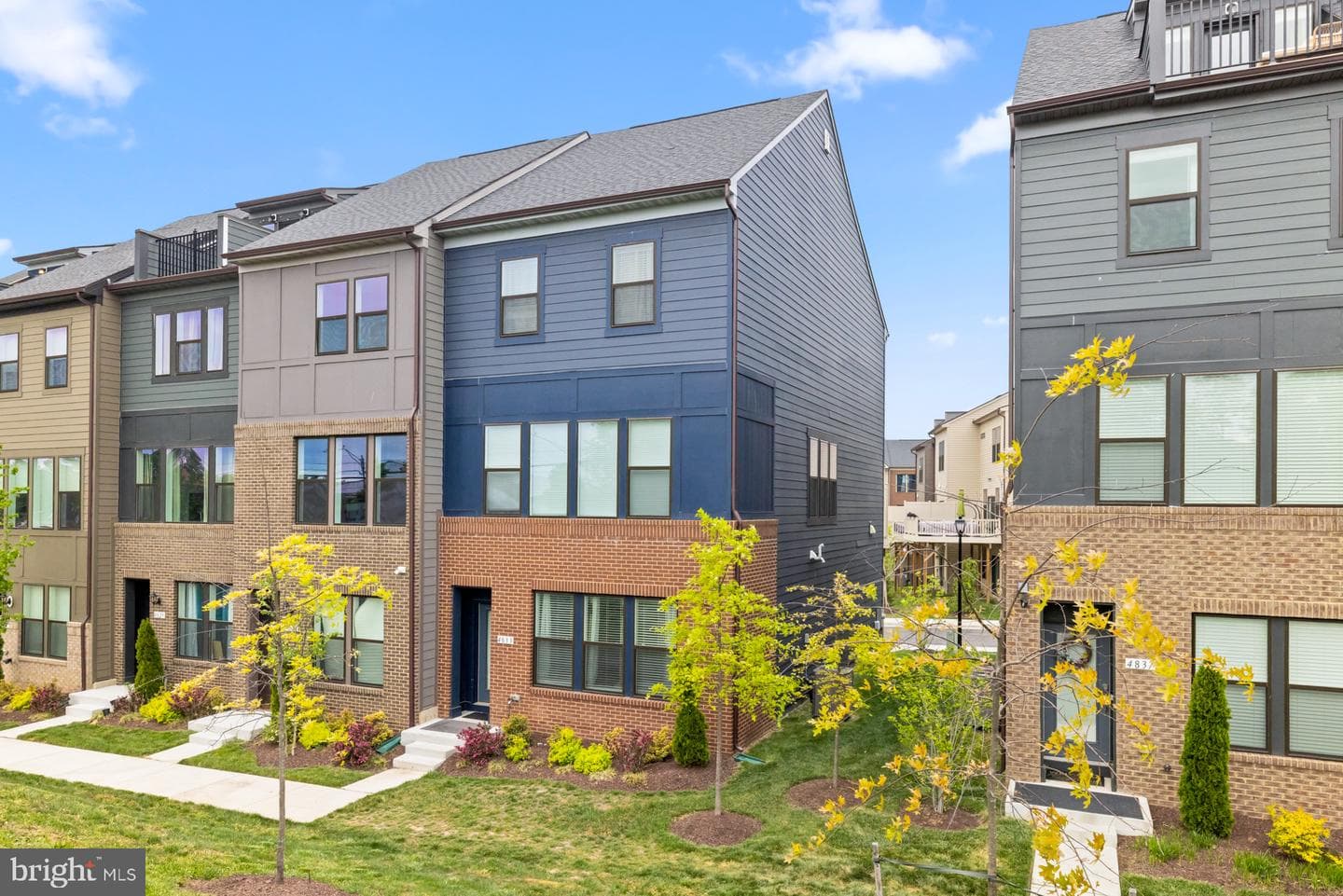 4833 Vista Glen Lane, Lanham