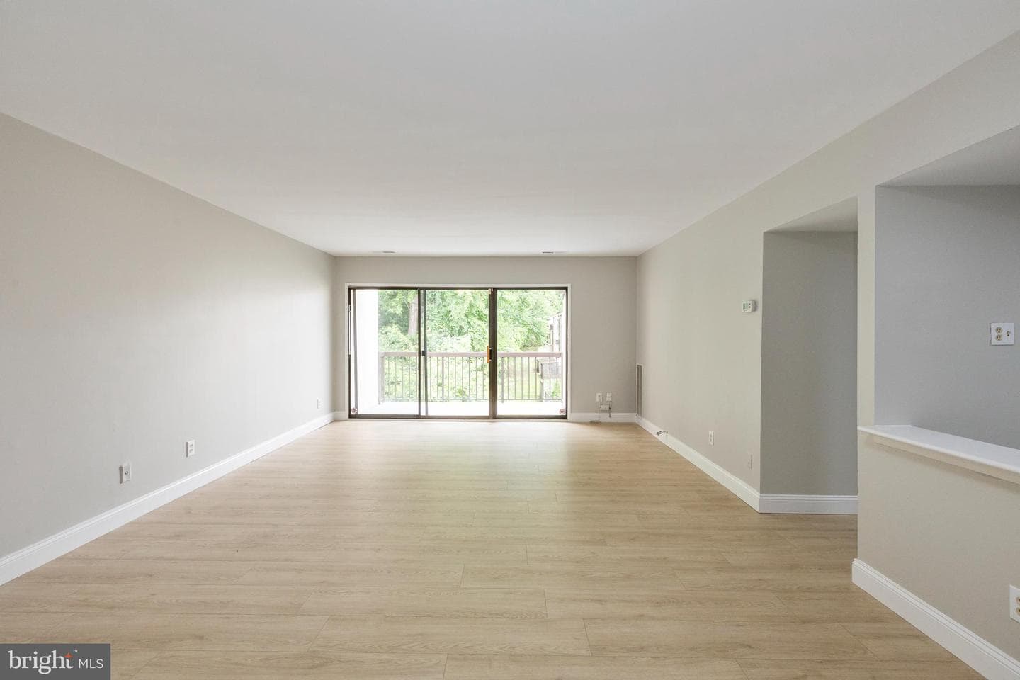 10106 Campus Way S #303-3b, Upper Marlboro