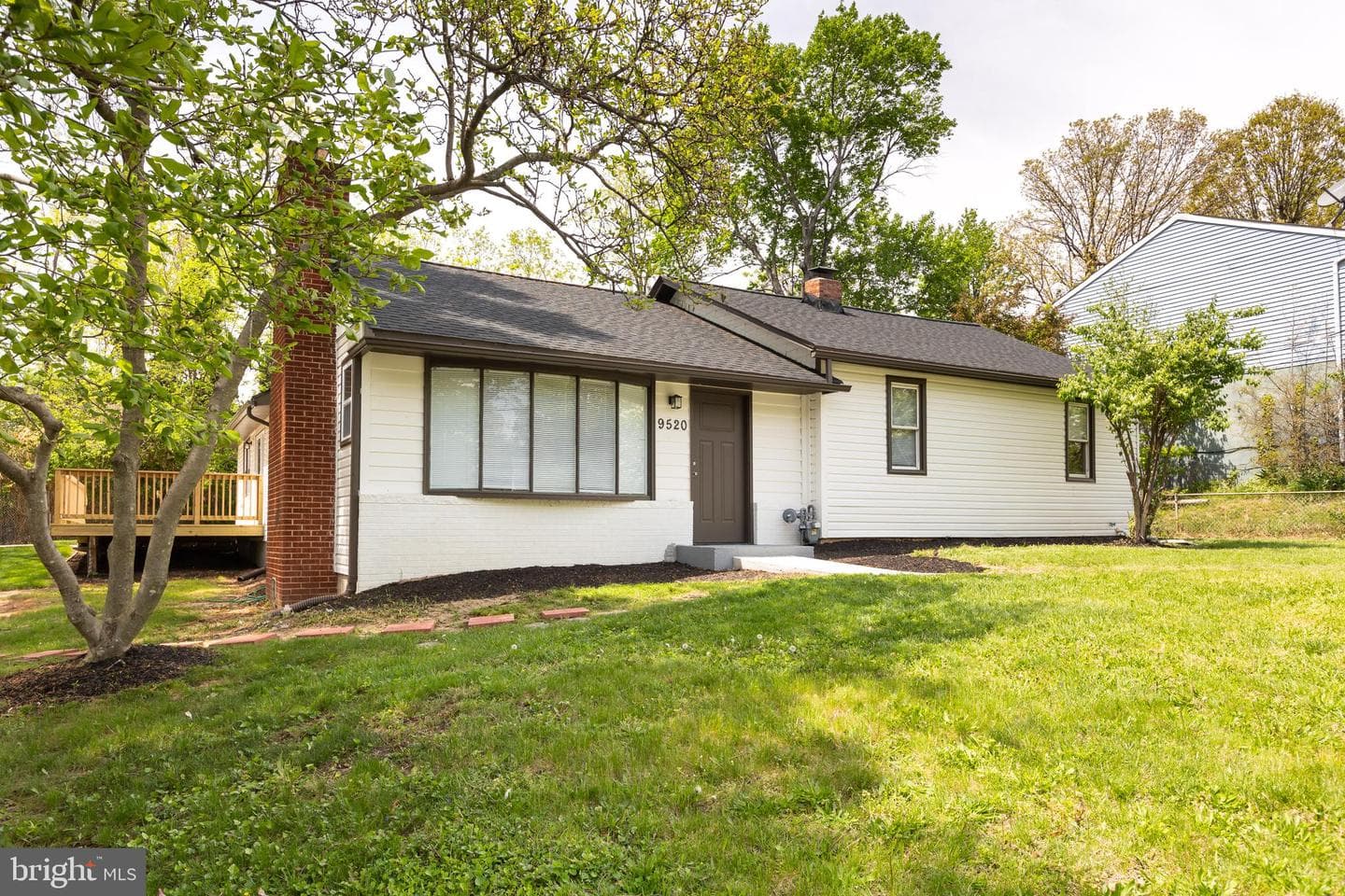 9520 48th Avenue photo 3