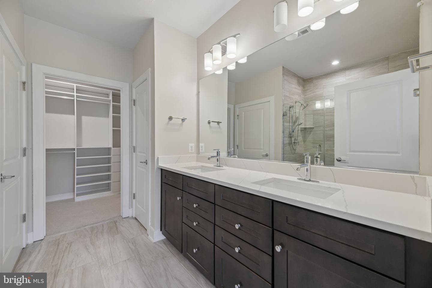 104 Saint Ives Place #402 photo 21