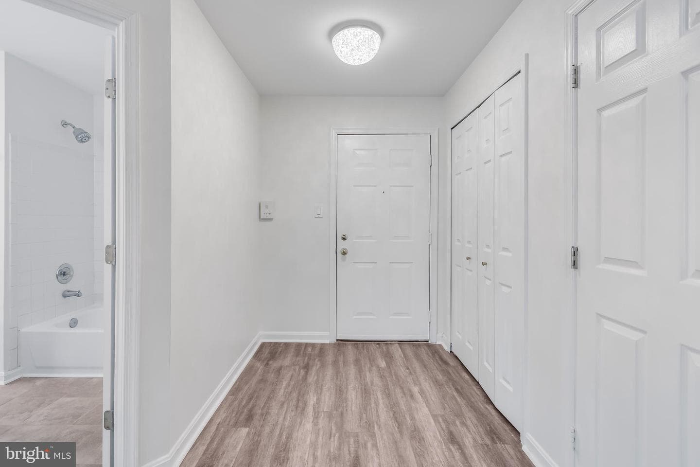 9700 Lake Pointe Court #202 photo 26
